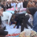 مشاهد مبكية .. لحظة توديع عشر جثث لضحايا زلزال -فيديو