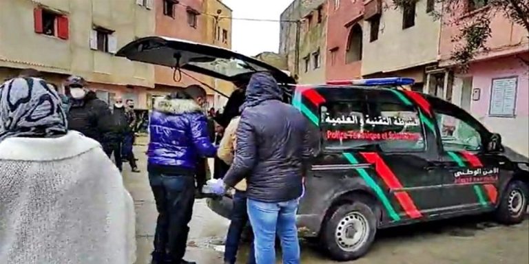 تحقيق في انتحار شرطي بواسطة سلاحه يومين بعد ارتكابه حادث بسيارة دون تأمين