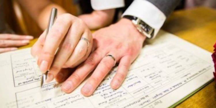 تعديلات مدونة الأسرة .. حقيقة إلغاء عقود الزواج