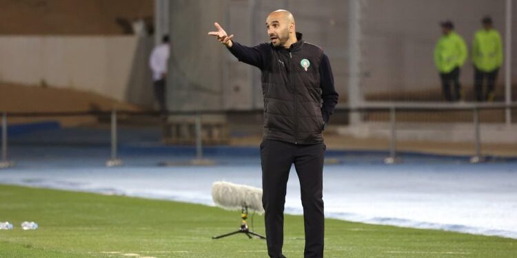 الركراكي : معظم المنتخبات تتراجع للخلف في مواجهتنا لكن المهارات المغربية تكون حاسمة للفوز بالمباريات
