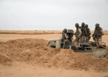 الجيش الجزائري يواصل انتهاكاته.. “قتل مدني أعزل” أثناء تنقيبه عن الذهب بتندوف