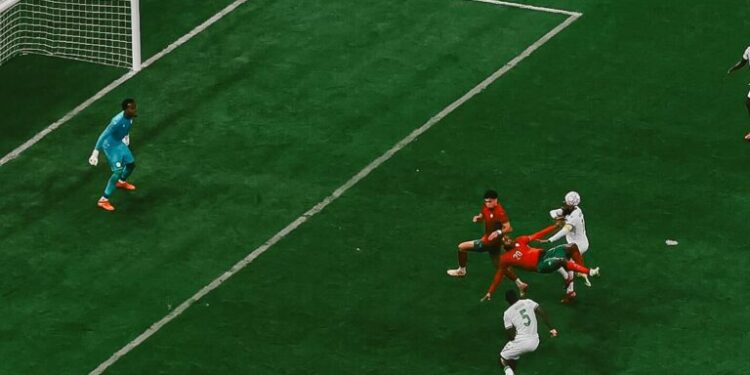 المنتخب المغربي يفوز بهدفين على منتخب جزر القمر في افتتاح بطولة كأس أمم إفريقيا