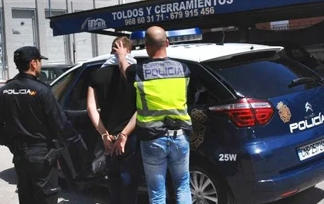 توقيف شخص بمعبر سبتة مطلوب قضائيًا لإسبانيا وألمانيا