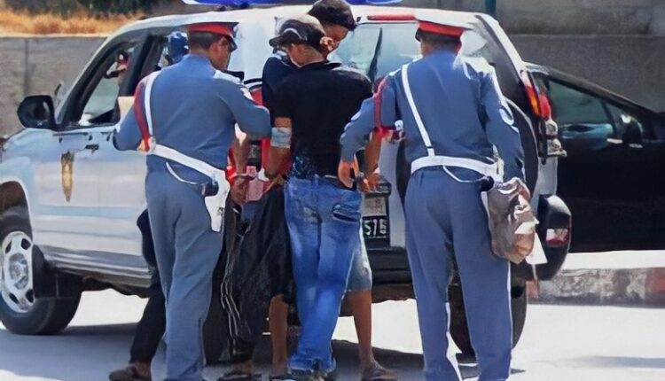 الدرك الملكي بسلوان يوقف مبحوثا عنه وبحوزته 400 غرام من الكوكايين ومصادر زايوسيتي تنفي حجز مسدس ناري