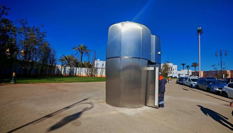 بدرهم واحد لمدة 10 دقائق.. الرباط تطلق المراحيض الذكية في 10 مواقع استراتيجية