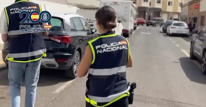 مغربي يتسبب في “الموت الدماغي” لزوجته ويطعن والدتها بشكل دموي باسبانيا
