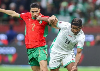 حكيمي يحطم رقما قياسيا مع المنتخب المغربي
