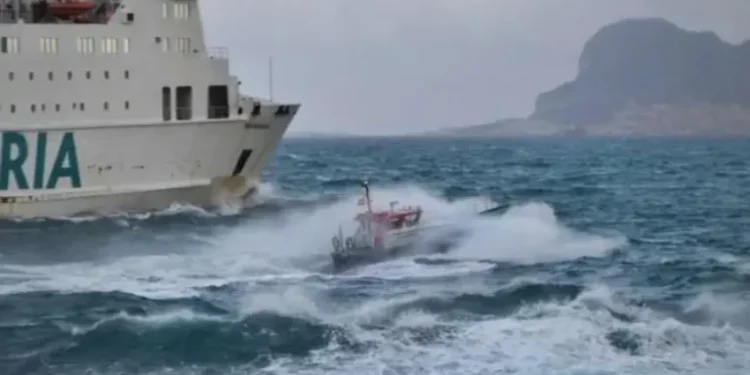 بسبب سوء الأحوال الجوية: تعليق الملاحة بين المغرب واسبانيا