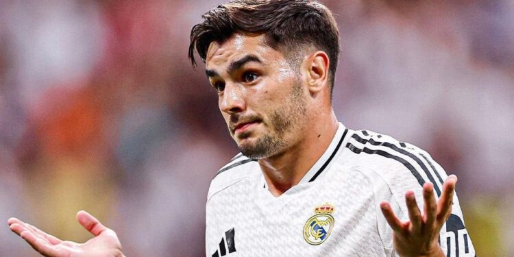 الغموض يلف مصير دياز مع ريال مدريد
