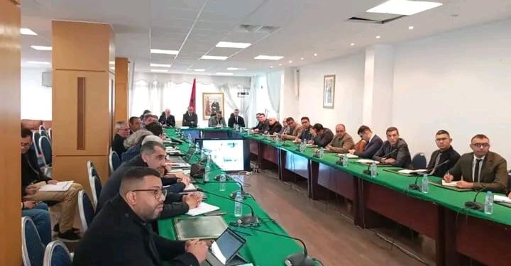 إقليم الحسيمة يعبّئ كافة موارده لمواجهة موجة البرد والتساقطات المطرية والثلجية