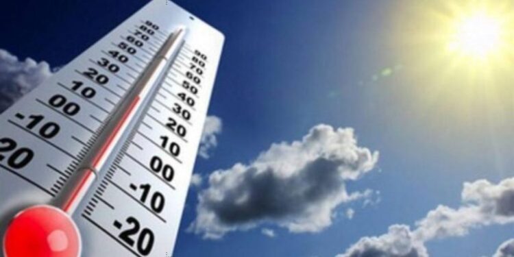 أجواء مستقرة وكتل ضبابية مرتقبة غدا الثلاثاء بالمغرب