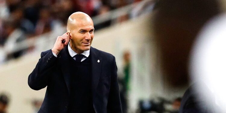 زيدان يقترب من تدريب منتخب جديد
