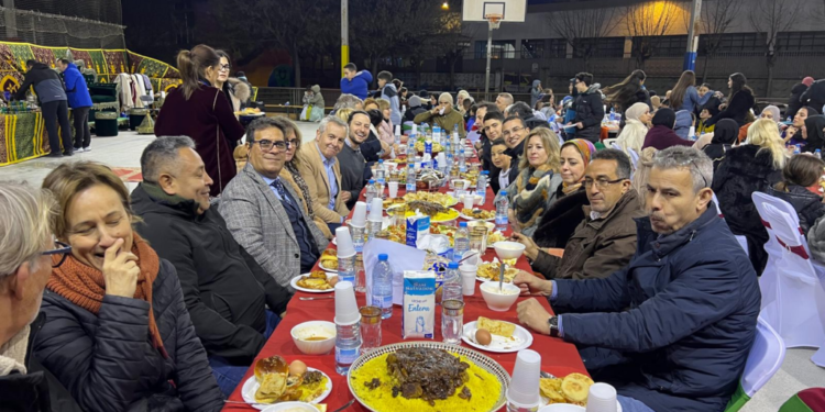 الجالية المغربية تحيي تقاليد رمضان وتنسج جسور التعايش بقلب مدريد