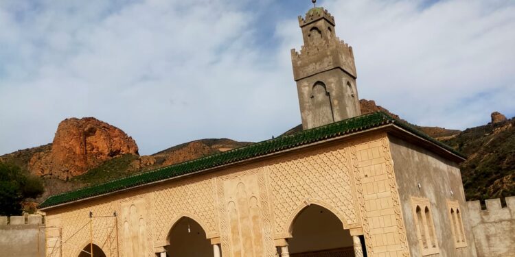 بالصور.. تقدم مهم في أشغال تأهيل مسجد سيدي عثمان التاريخي