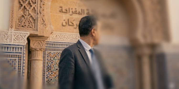 توقيف باشا بركان وإحالته على المجلس التأديبي وتباين في الروايات حول خلفيات القرار