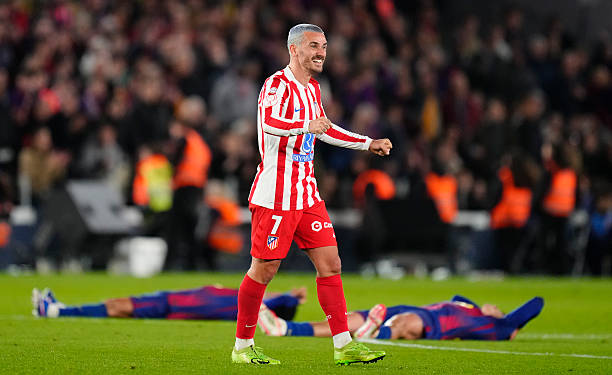 أتلتيكو مدريد يجرد برشلونة من لقب كأس الملك