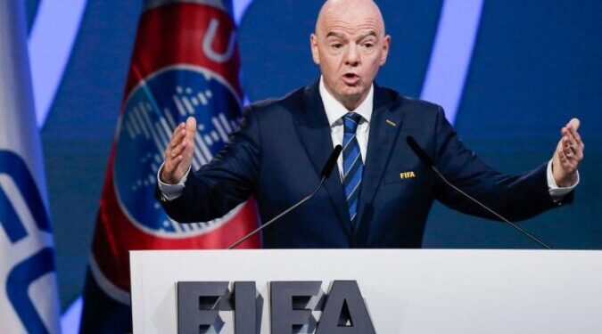 الاتحاد الدولي لكرة القدم يصدر قرارا جديدا