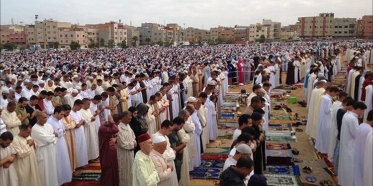 رئيس الحكومة يمنح عطلة استثنائية بمناسبة عيد الفطر