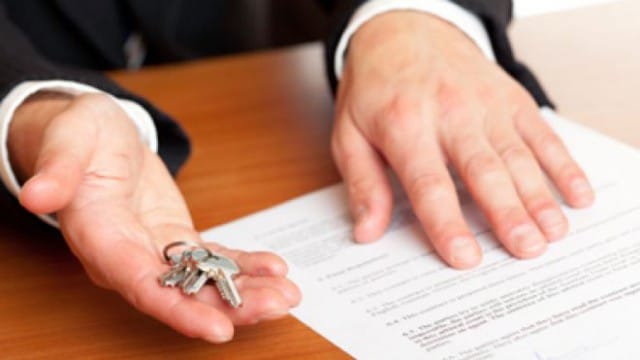 أزمة السكن في إسبانيا تتفاقم… وقانون الإيجار يضمن تمديد العقود لحماية المستأجرين