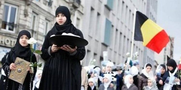 المجلس العلمي لمسلمي بلجيكا يعلن موعد عيد الفطر لهذه السنة