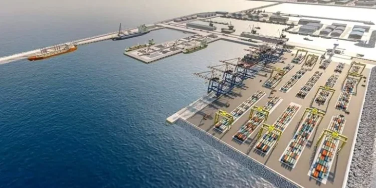 دعوات لتسريع تشغيل منشآت ميناء الناظور غرب المتوسط لمواجهة تقلبات أسعار النفط في ظل توتر الشرق الأوسط