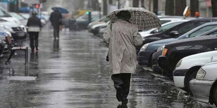 طقس الخميس.. أمطار و”تبروري” ورياح قوية بهذه المناطق المغربية