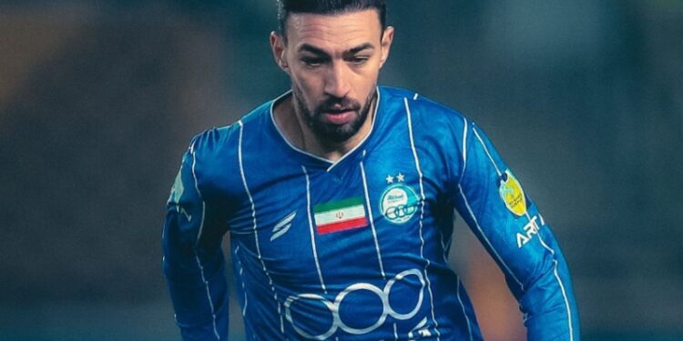 منير الحدادي يروي تجربة فراره من إيران