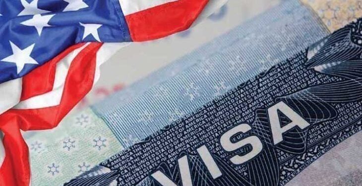 أمريكا تفرض كفالات مالية على طالبي التأشيرات من 12 دولة جديدة