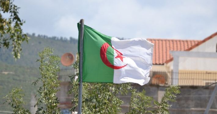 تفاصيل مقتل ثلاثة جنود من الجيش الجزائري