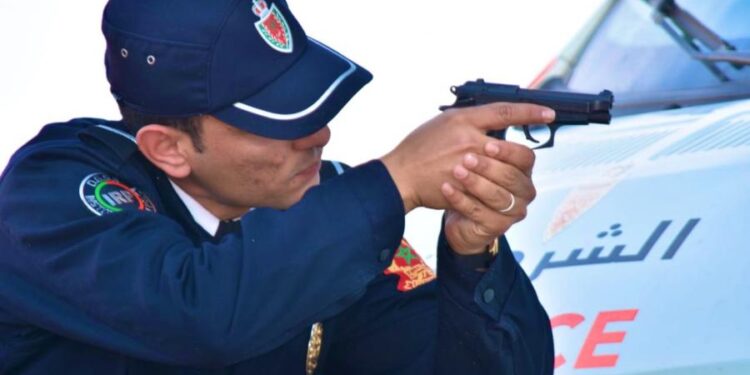 الشرطة بوجدة تستعمل السلاح لتحييد خطر شخص في حالة تخدير يهدد أمن المواطنين