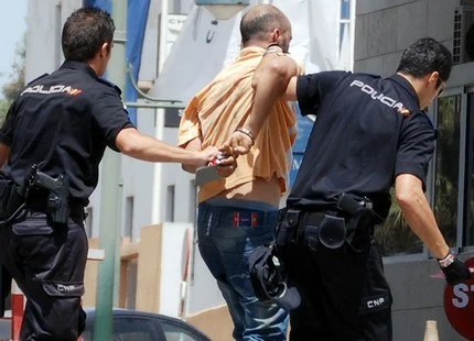 القضاء الإسباني يدين مغربيا بـ15 سنة سجنا لقـ.ـتله صديقه