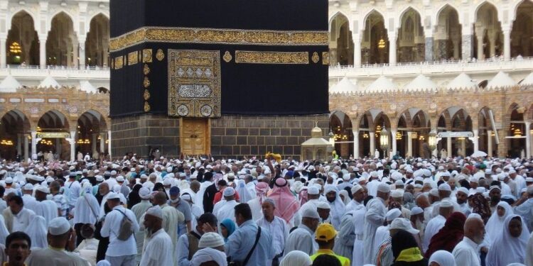 تأشيرة رسمية وبطاقة “نسك”.. وزارة الأوقاف توضح التدابير الجديدة لأداء الحج