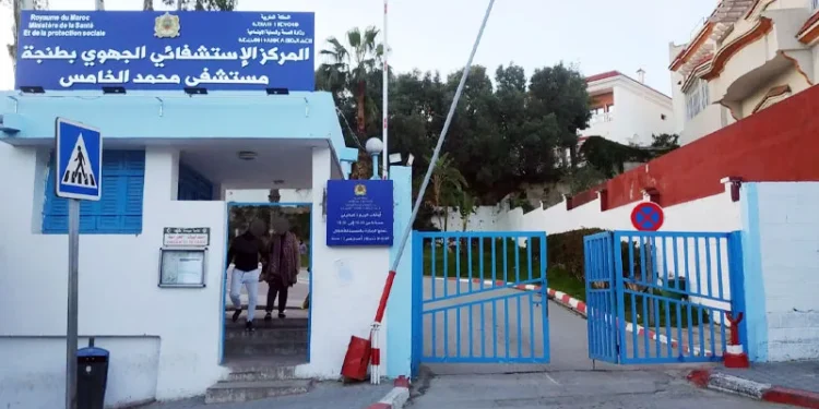 إلزام الأطباء الجُدد بالعمل 3 سنوات في المستشفيات العمومية يدخل حيز التنفيذ