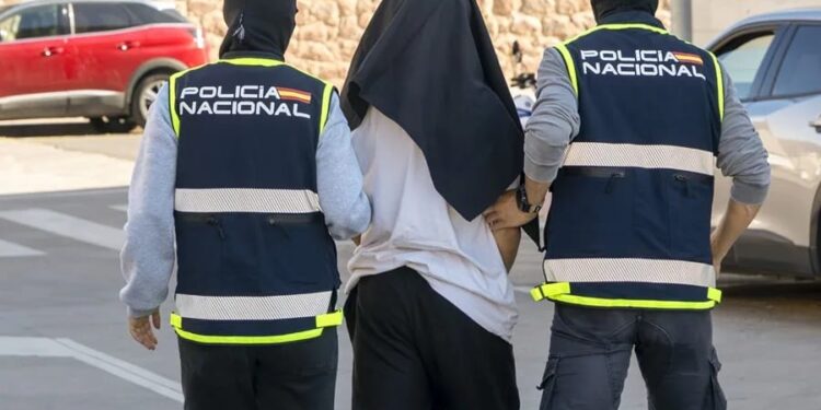 المحكمة الأوروبية تؤيد ترحيل مغربي من إسبانيا بسبب شبهات التطرف