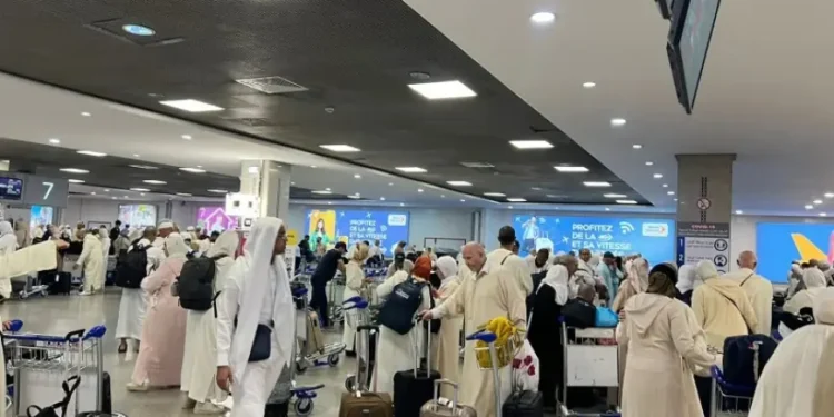 الوفد الرسمي للحجاج يغادر المغرب