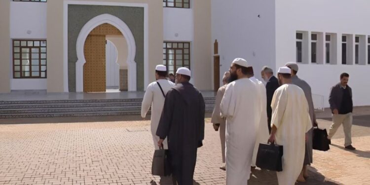 عيد الأضحى.. دعم مالي للقيمين الدينيين بقيمة 12.5 مليون درهم