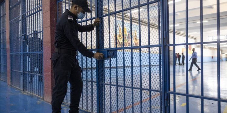 رصد 15 إصابة جديدة بالسـ.ـيدا بالسجون المغربية