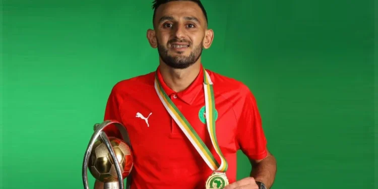 الكاف تنصف حمزة الموساوي وتقلص عقوبته وموعد العودة إلى الملاعب بات قريبا