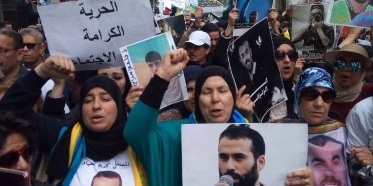 قافلة تضامنية نحو الحسيمة دعما لعائلات معتقلي “حراك الريف”