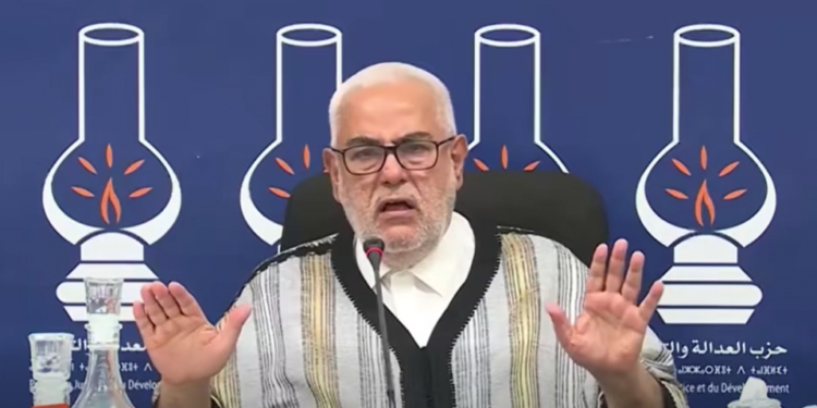 بنكيران: أخنوش كان يُتلاعب به بين الأحزاب قبل قيادة الأحرار.. واليوم عليه أن يجيب أمام القضاء عن ملفات حكومته