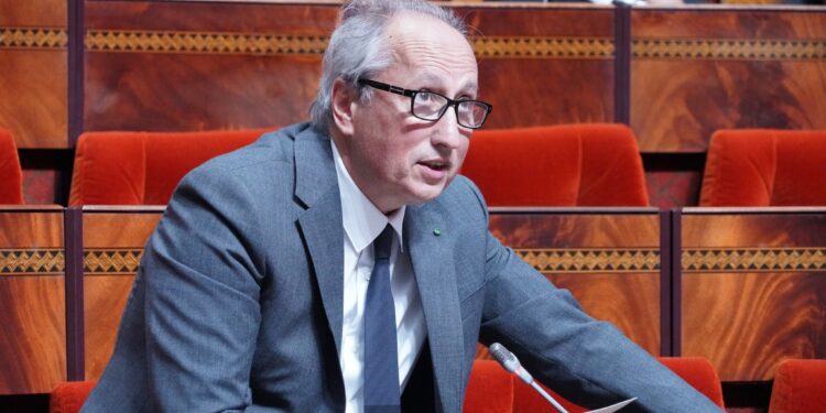 «الهشاشة» المهنية لأساتذة التعليم الخصوصي تسائل برادة أمام البرلمان