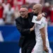 مدرب المنتخب المغربي يرد على أنباء خلافه مع سفيان أمرابط