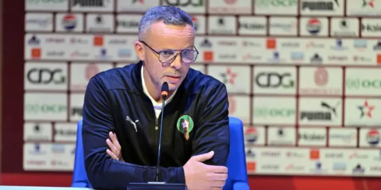 “الاعتراف بالأخطاء أم الهروب إلى الأمام؟”.. الجماهير المغربية تترقب ندوة الحقيقة لمحمد وهبي بعد نكسة المونديال