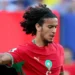 أيوب بوعدي يثير قلق الجماهير بشأن الصيباري.. هل يغيب نجم الأسود عن موقعة فرنسا؟