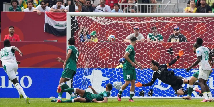 بعد إقصاء المغرب.. هذه أسوأ 4 منتخبات عربية في المونديال