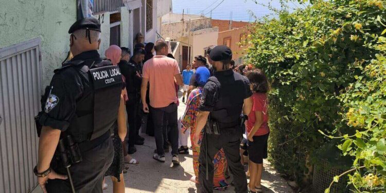عملية أمنية كبيرة تكشف المسار الجديد لعمليات الهجرة غير النظامية.. مافيات الاتجار بالبشر تحول سبتة إلى “نقطة عبور” نحو إسبانيا