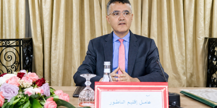 الماء والكهرباء وتحسين ظروف استقبال الجالية في صدارة اجتماع عامل الناظور مع رؤساء الجماعات