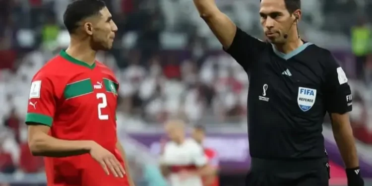 معلومات مثيرة عن فاكوندو تيلو الذي سيدير مباراة المغرب ضد فرنسا في ربع نهائي المونديال
