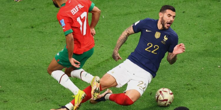 من يحمي حلم المغرب؟.. التحكيم تحت المجهر قبل مواجهة فرنسا