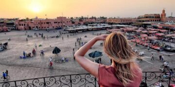استقبال حوالي 9,4 ملايين سائح عند متم يونيو بمداخيل ناهزت 53 مليار درهم